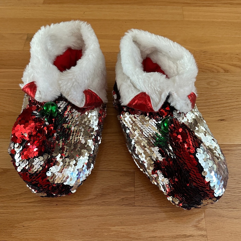 NWOT Sequin Holiday Elf Slippers Size S/M Red Silver Sequins